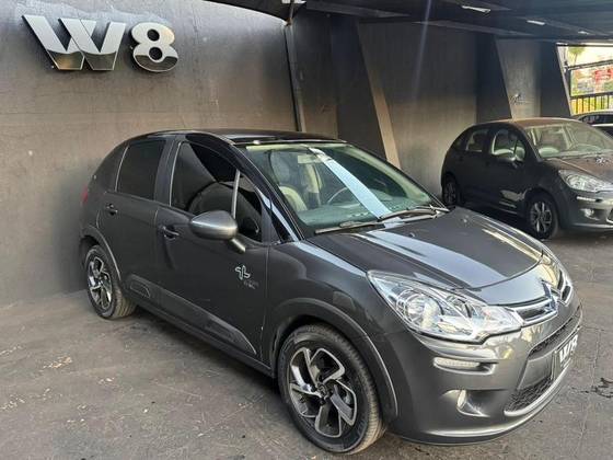 CITROËN C3 1.6 VTI 120 FLEX URBAN TRAIL EAT6 CITROËN C3 1.6 VTI 120 FLEX URBAN TRAIL EAT6